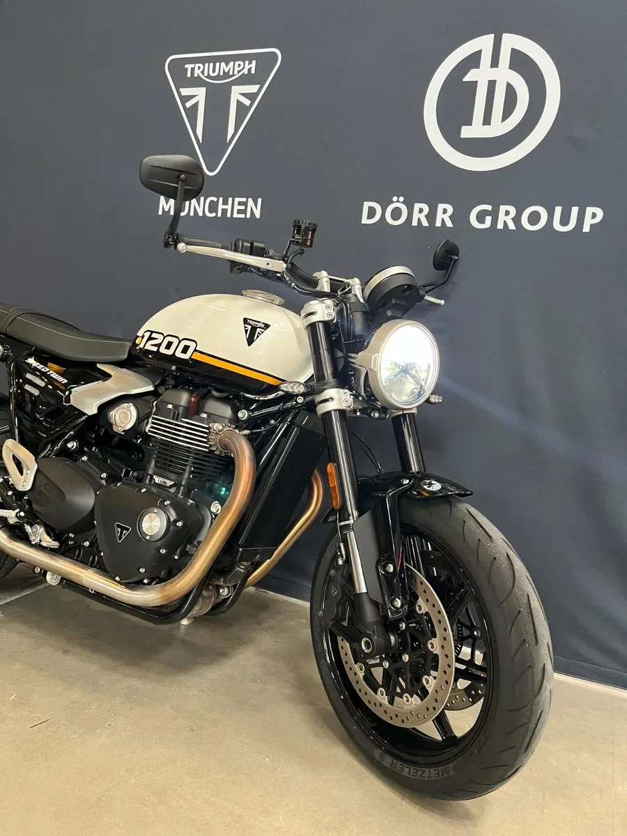 2025 Triumph Speed Twin 1200, 3/11