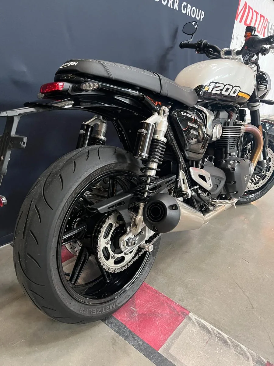 2025 Triumph Speed Twin 1200, 4/11