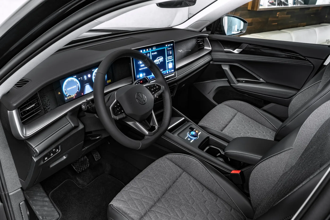 2025 Volkswagen Tayron angeboten von einem Fachhändler in Ostrava, Tschechien, Foto 11 von 18