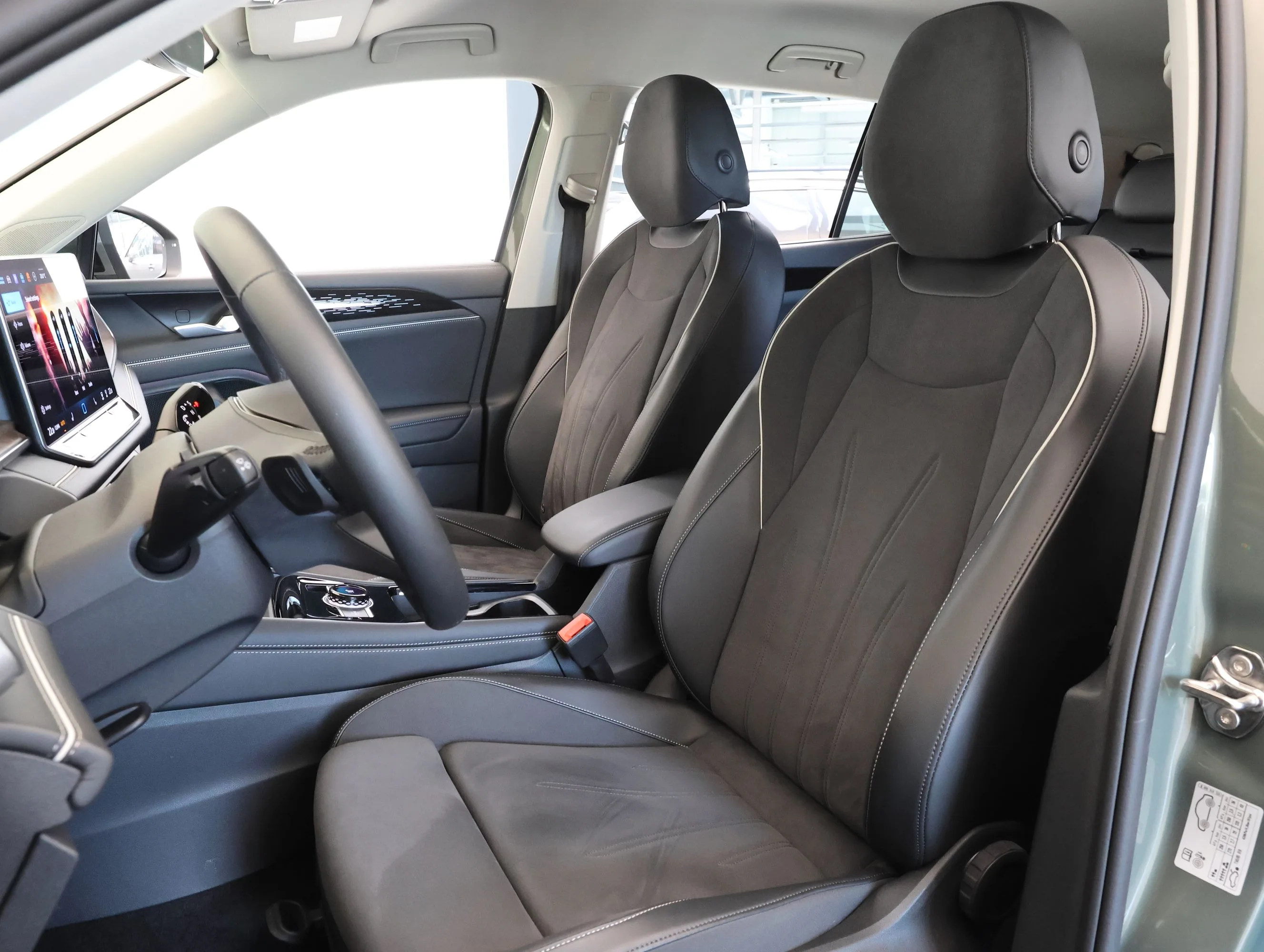 2025 Volkswagen Tayron Elegance 4Motion, 9/25