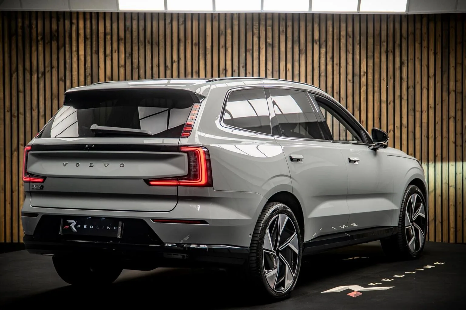 2025 Volvo EX90, 4/30