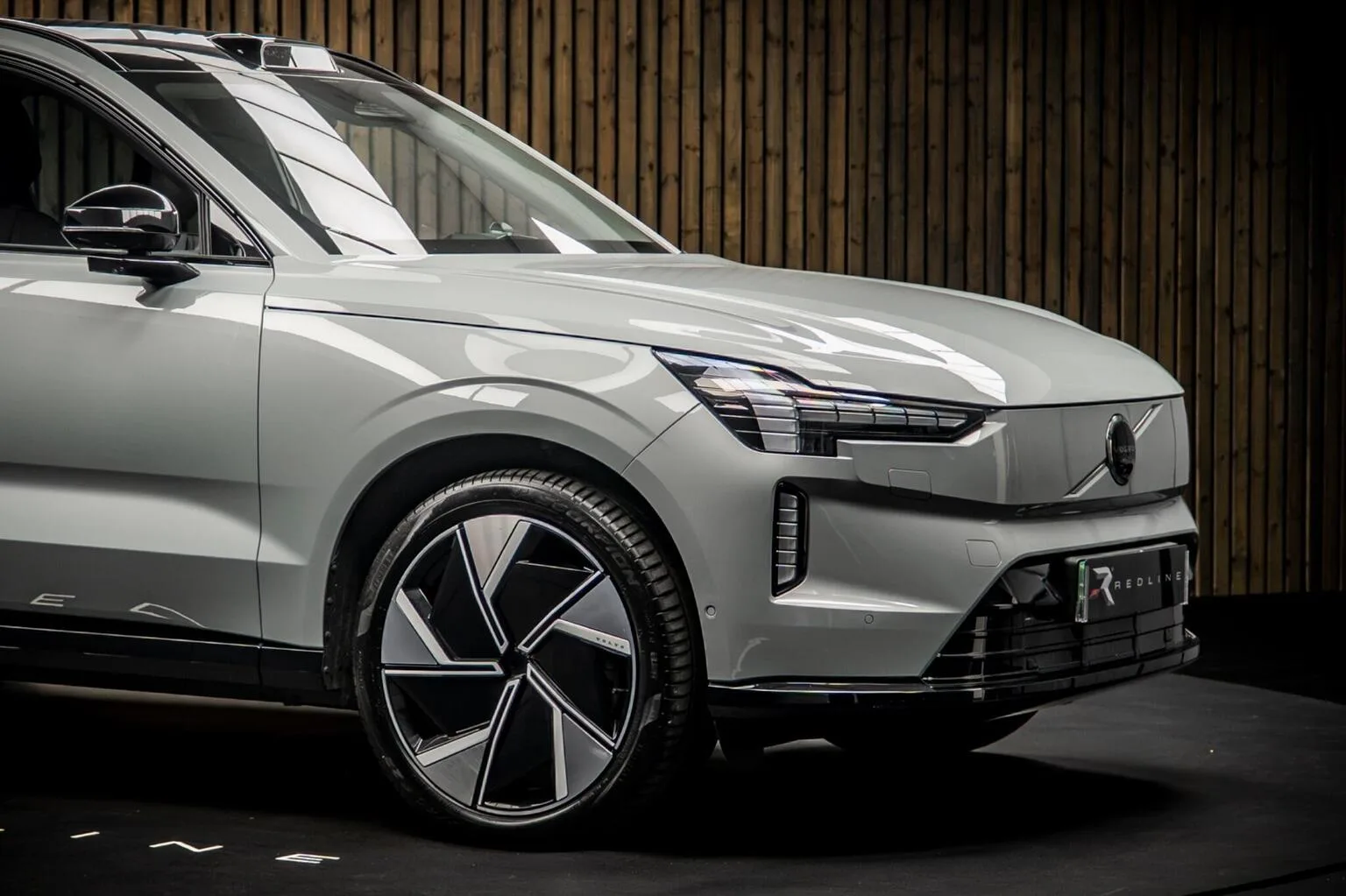 2025 Volvo EX90, 9/30