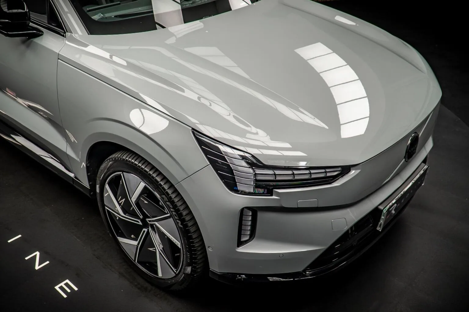 2025 Volvo EX90, 10/30