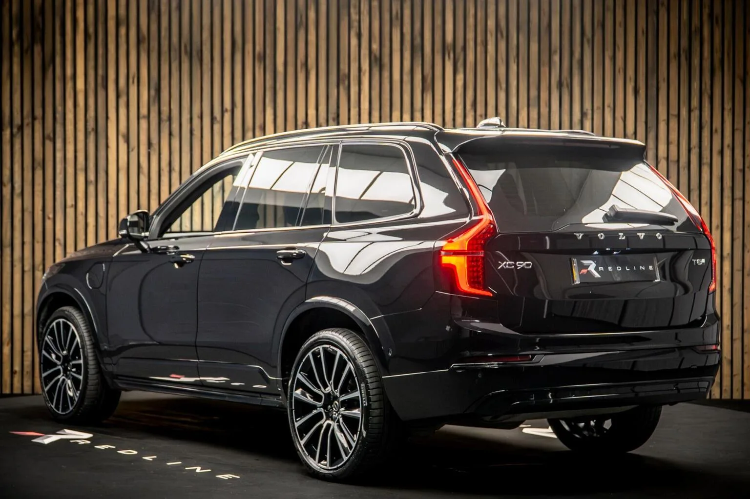 2025 Volvo XC90 T8 Ultra Dark, 3/30