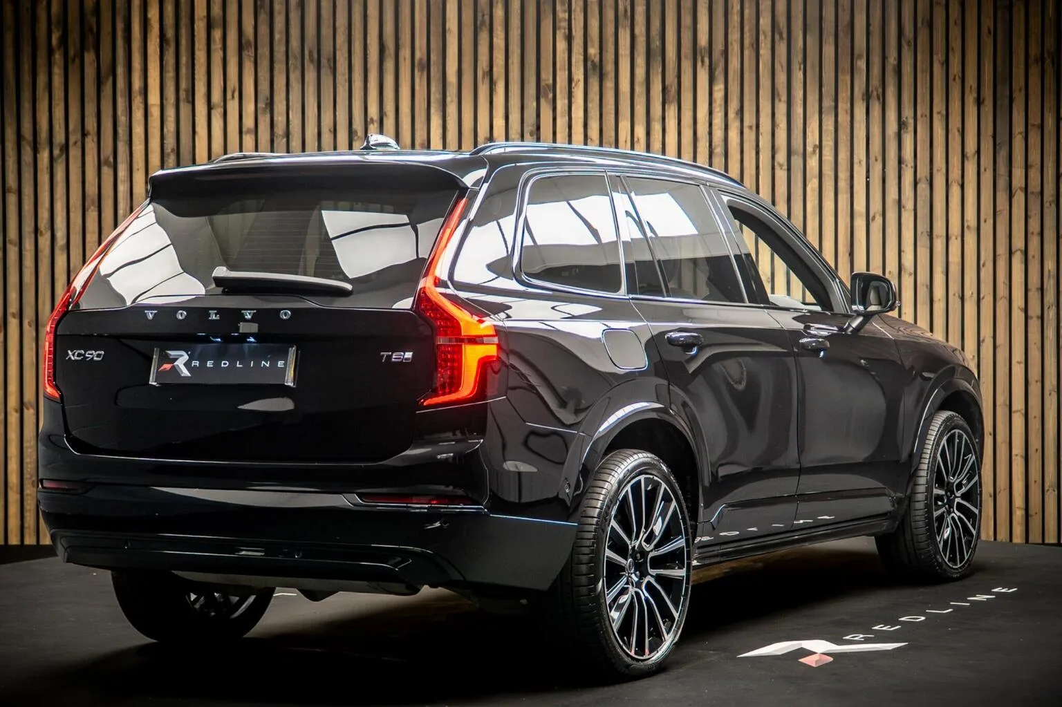 2025 Volvo XC90 T8 Ultra Dark, 4/30