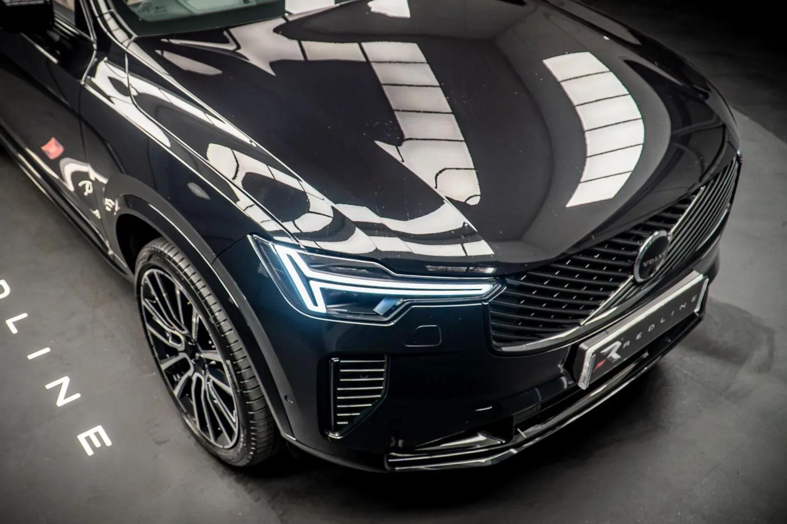 2025 Volvo XC90 T8 Ultra Dark, 10/30