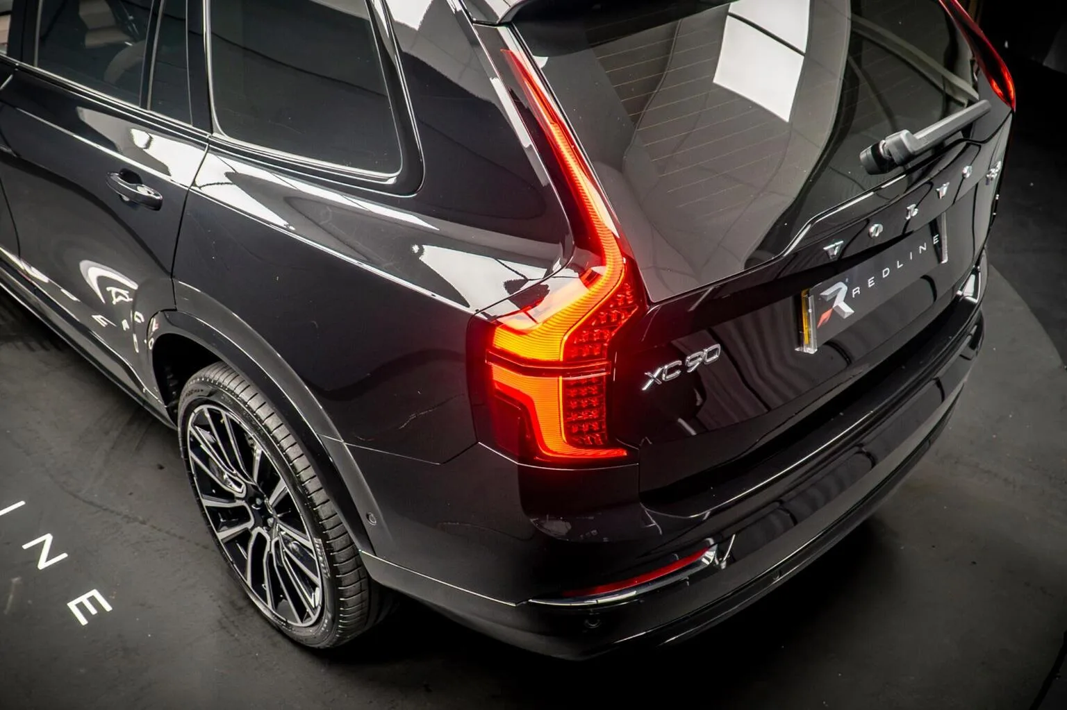 2025 Volvo XC90 T8 Ultra Dark, 18/30