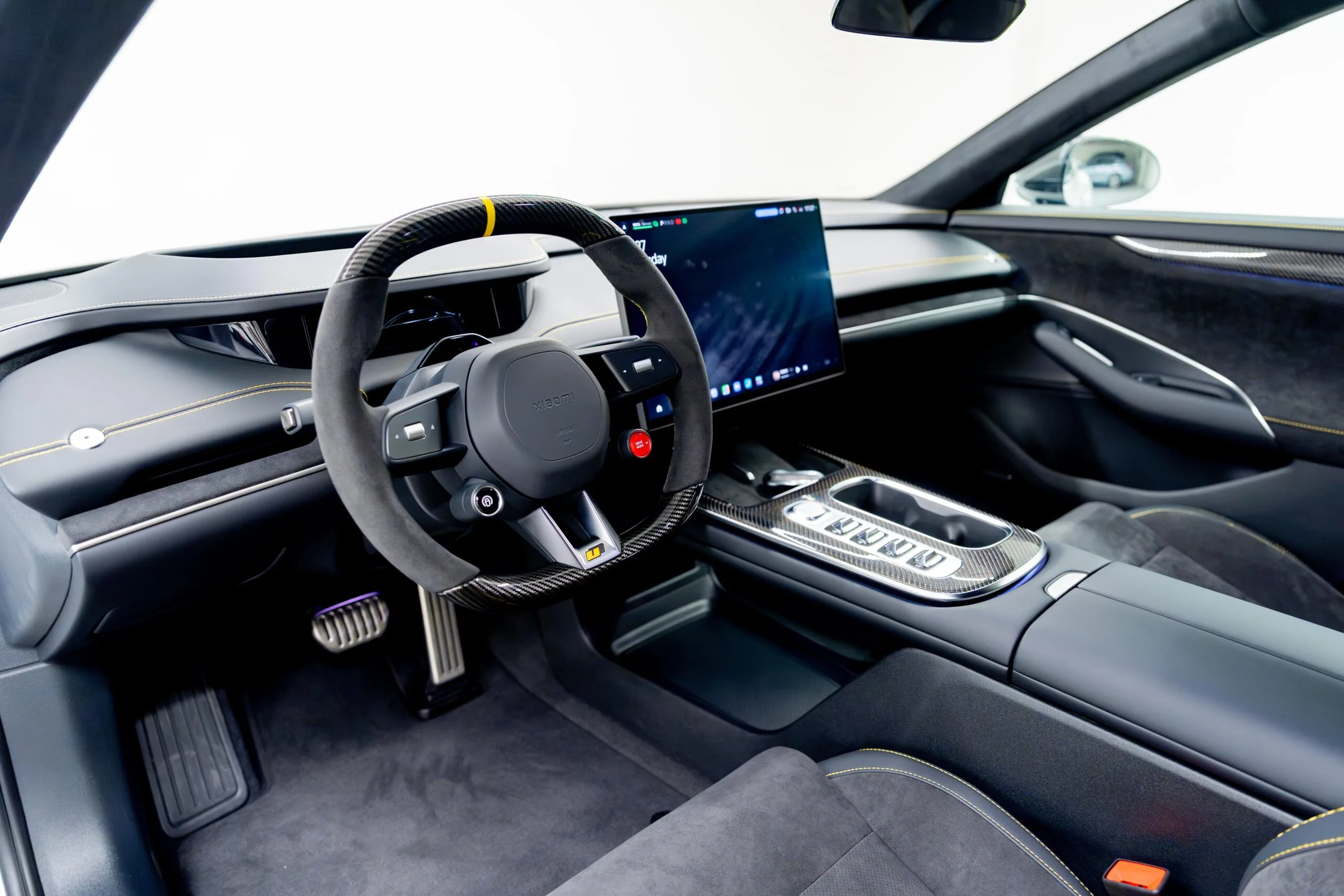 2025 Xiaomi SU7 Ultra, 14/20