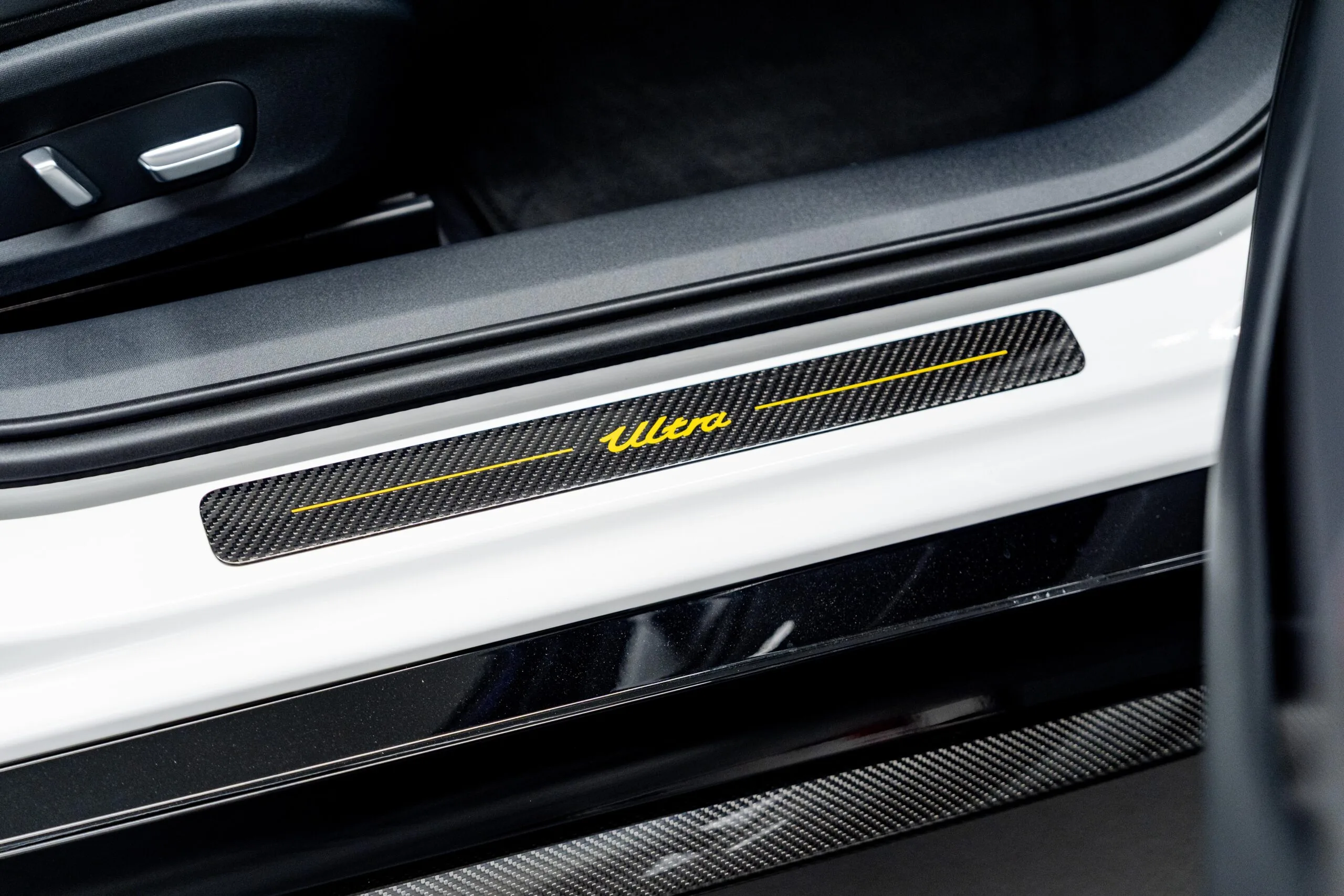 2025 Xiaomi SU7 Ultra, 9/20