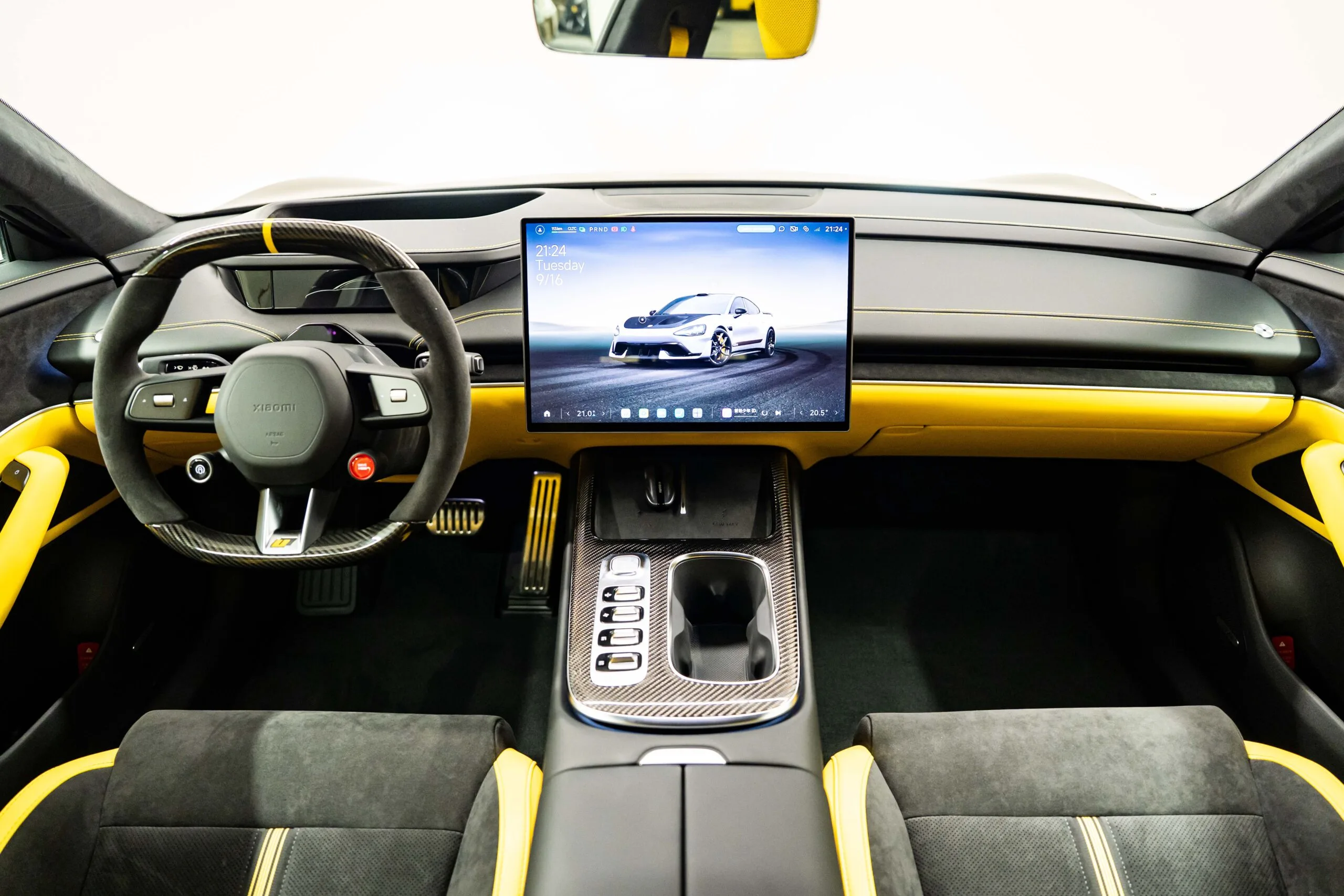 2025 Xiaomi SU7 Ultra, 12/17