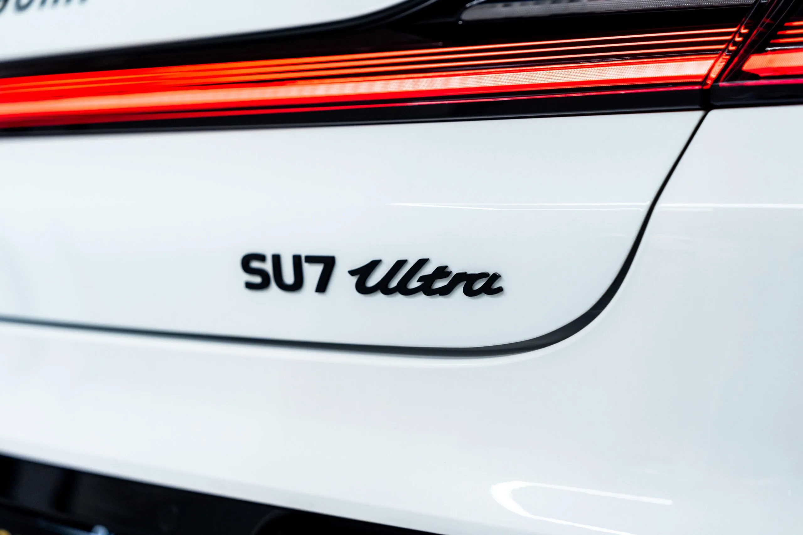 2025 Xiaomi SU7 Ultra, 8/20