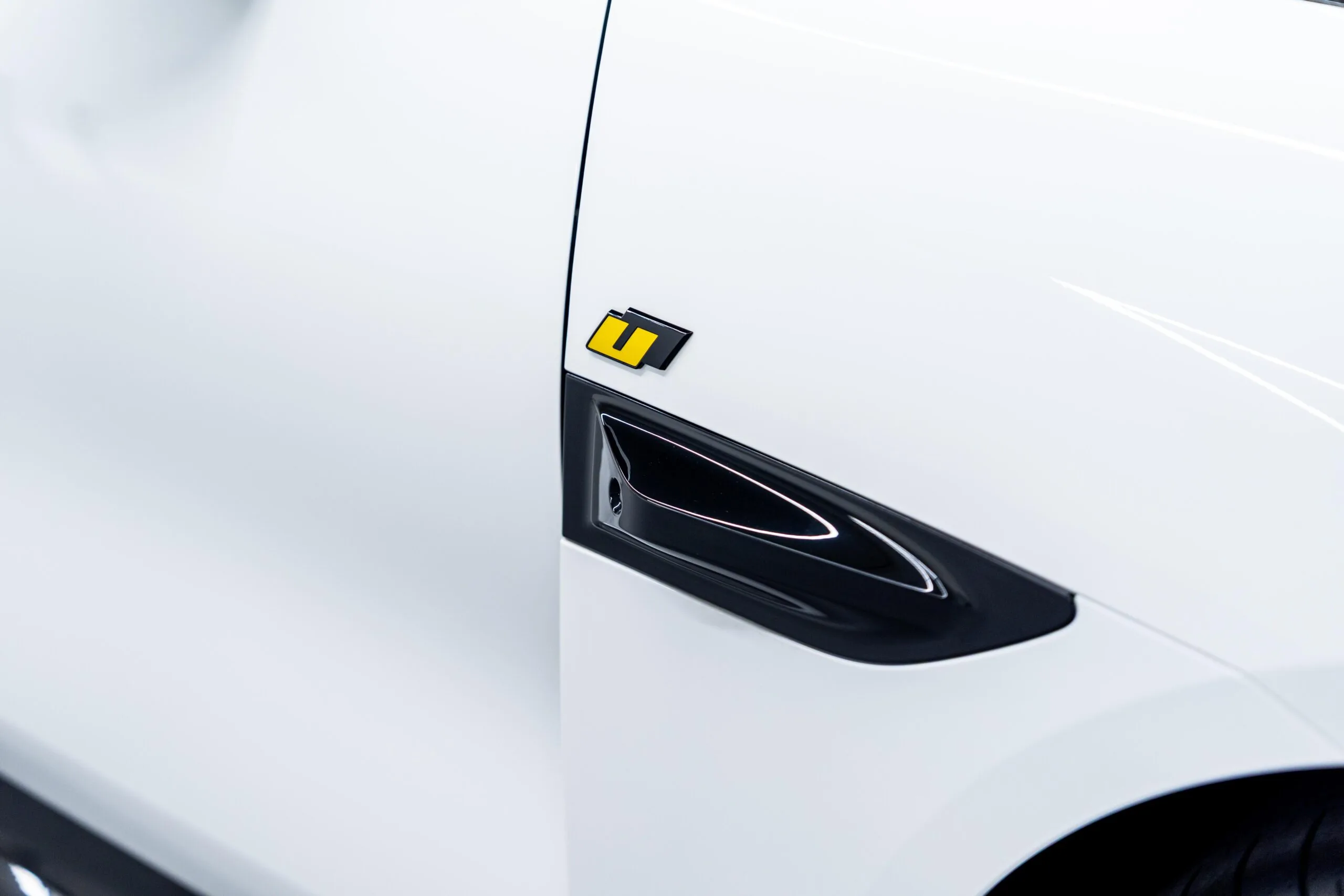 2025 Xiaomi SU7 Ultra, 11/20