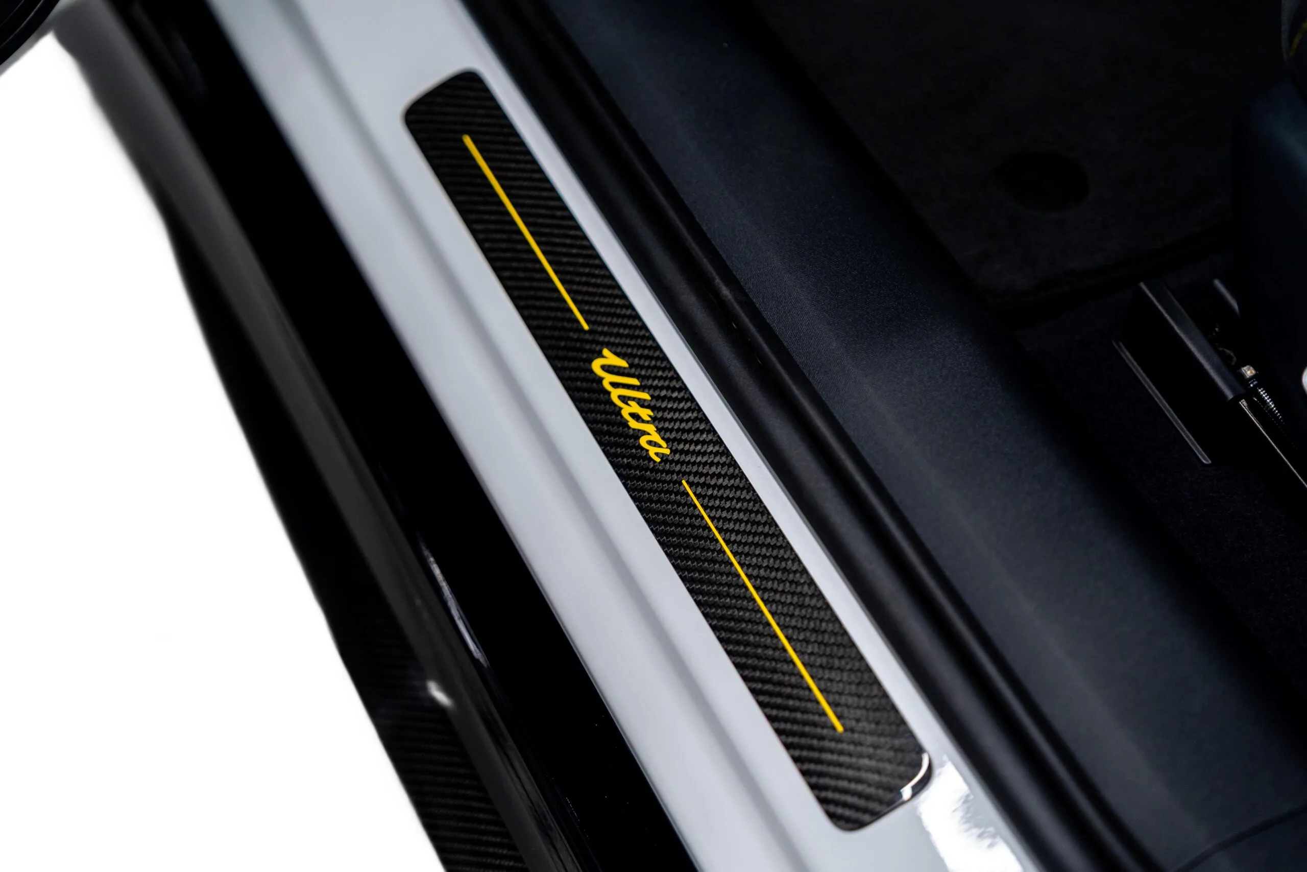 2025 Xiaomi SU7 Ultra, 9/20