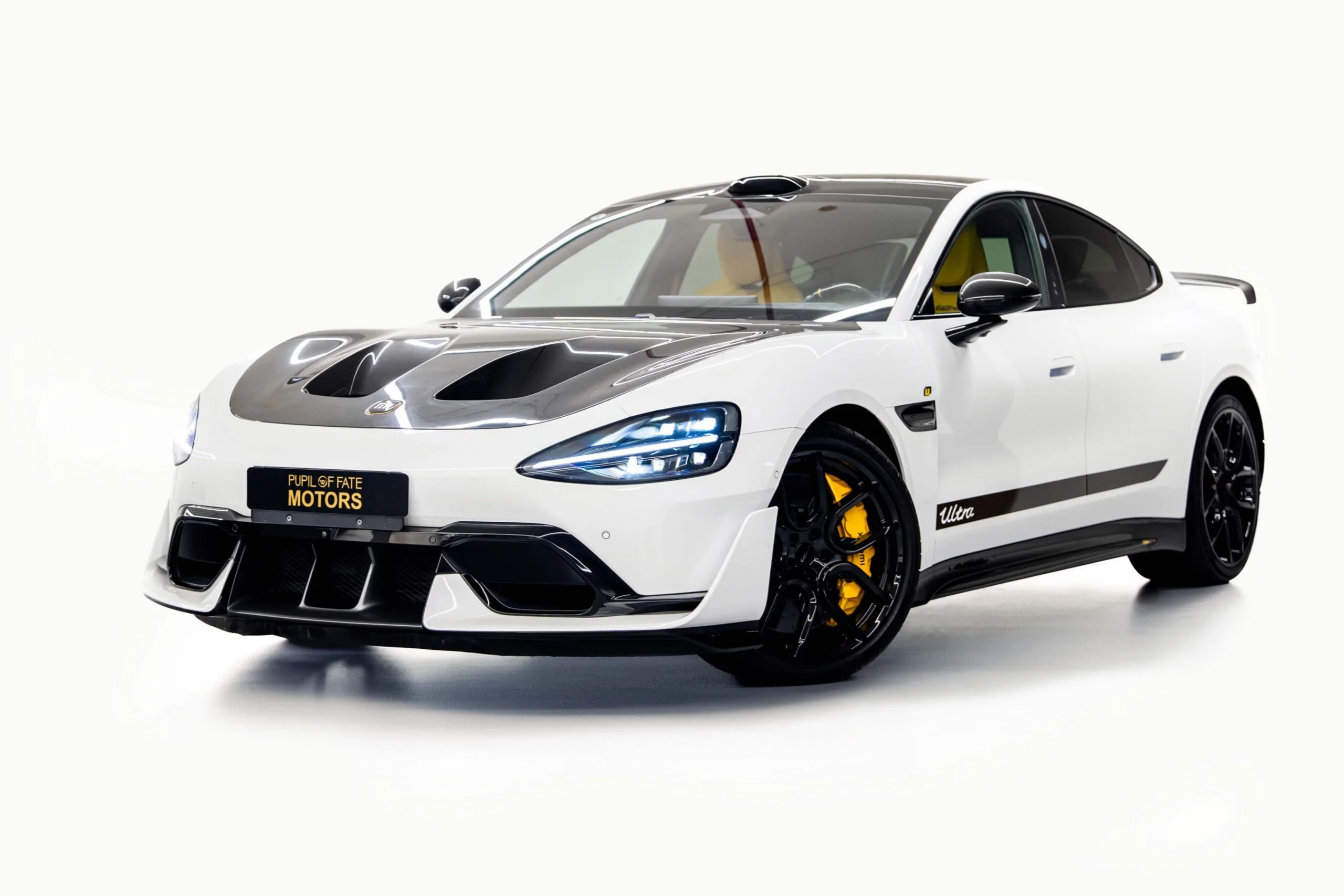 2025 Xiaomi SU7 Ultra, 3/18