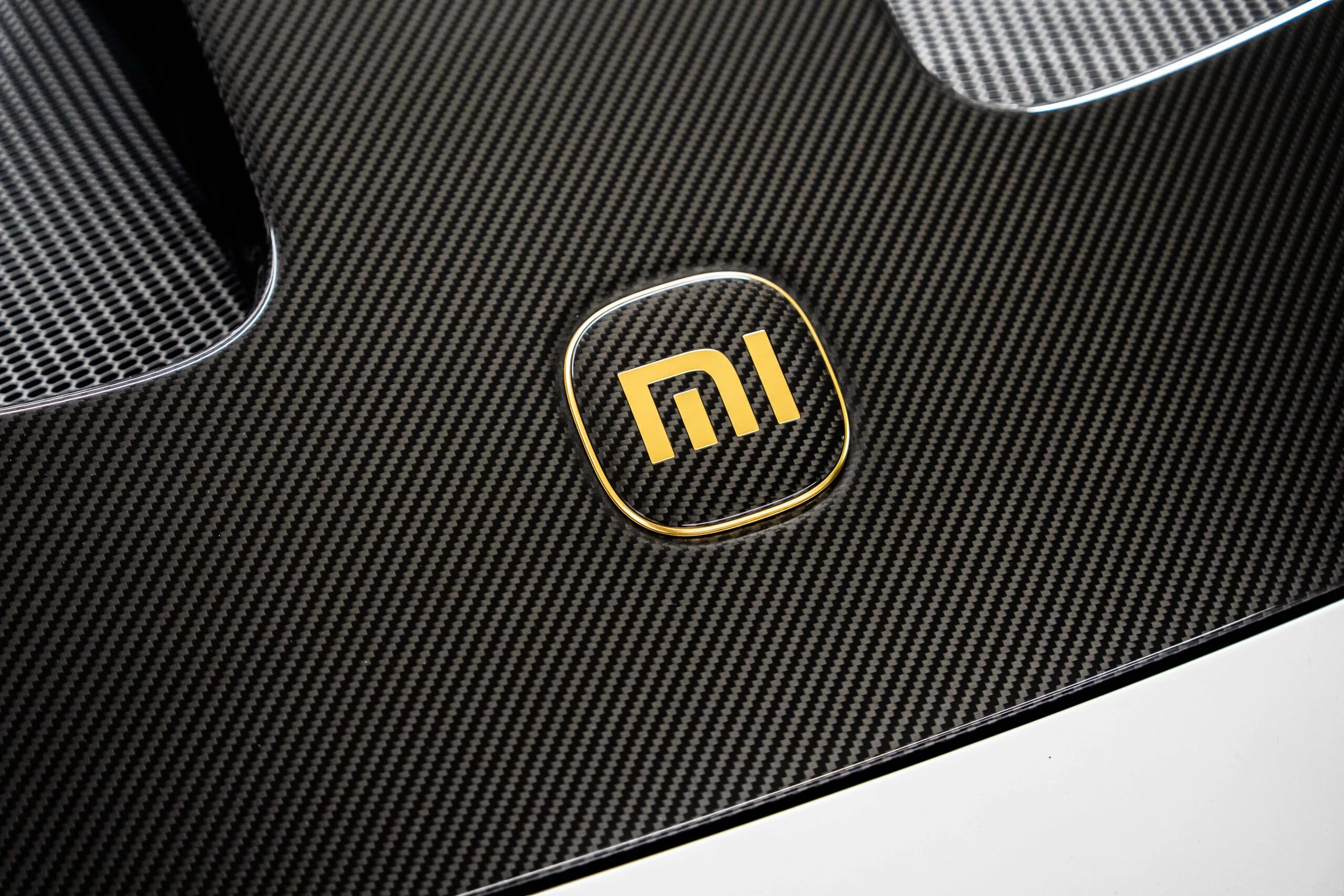 2025 Xiaomi SU7 Ultra, 16/18