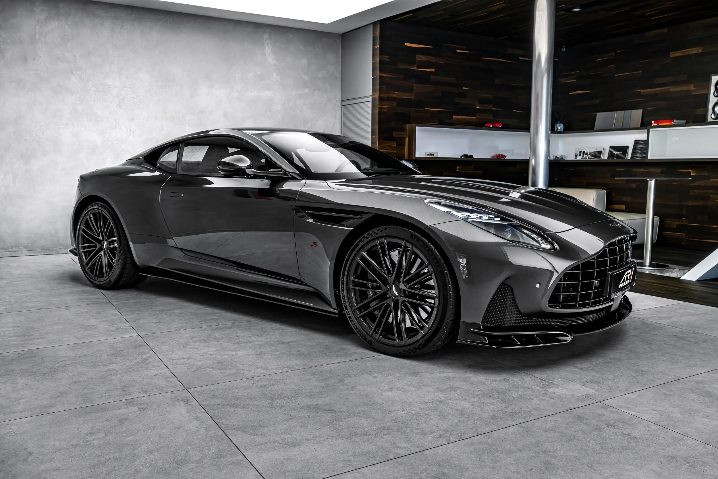 2026 Aston Martin DB12 S, 4/25