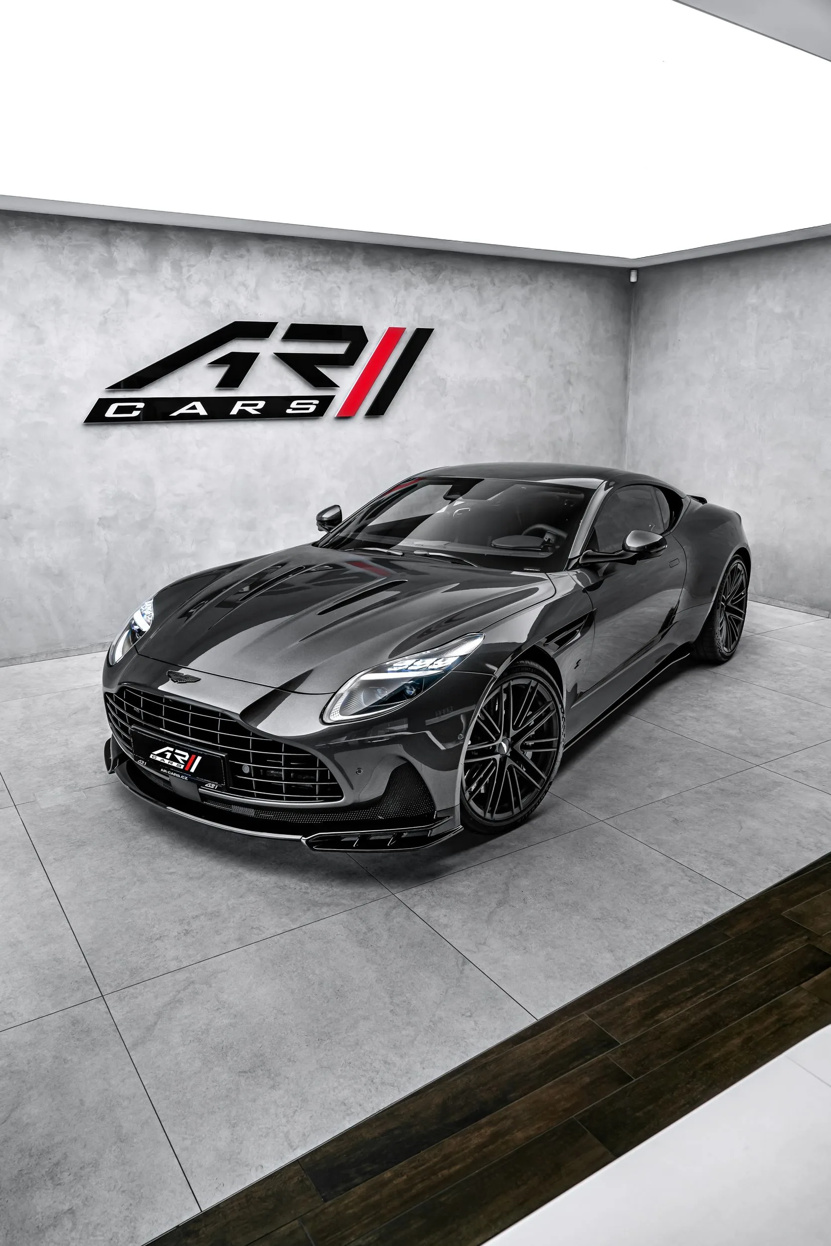 2026 Aston Martin DB12 S, 8/25