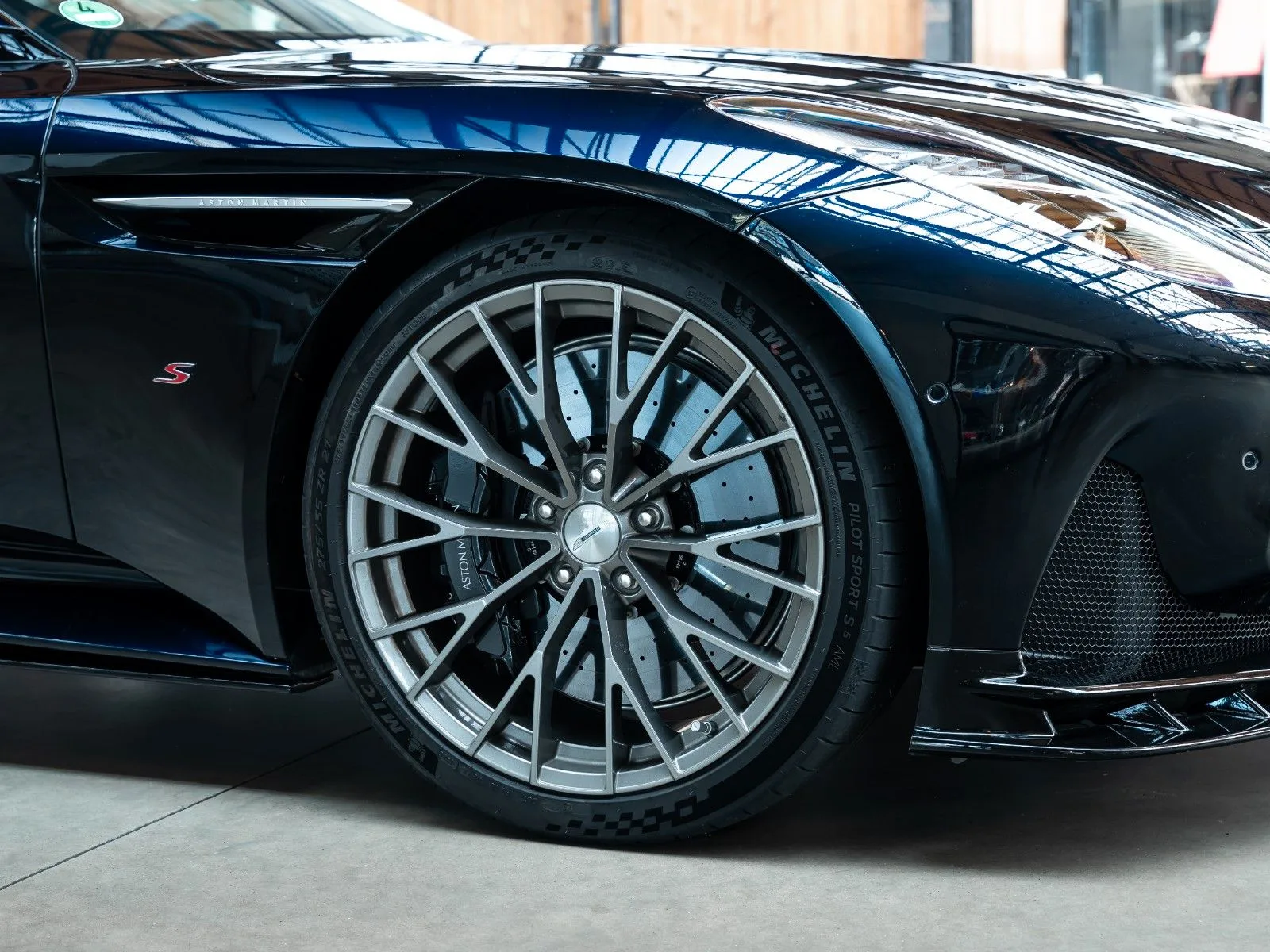2026 Aston Martin DB12 S, 10/29
