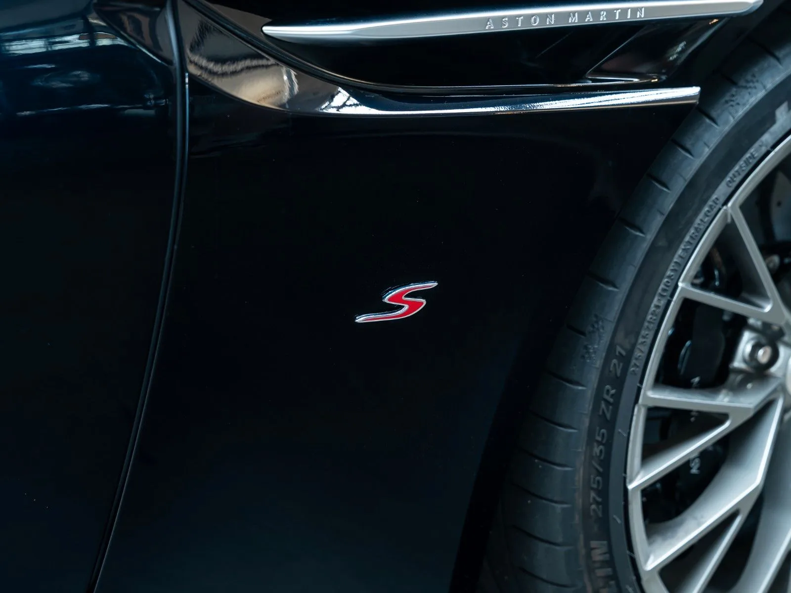 2026 Aston Martin DB12 S, 11/29