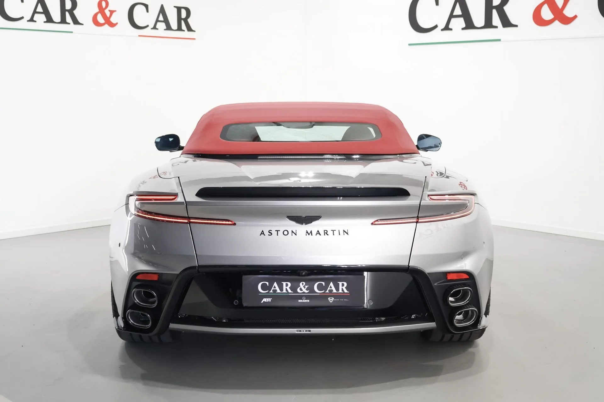 2026 Aston Martin DB12 S Volante, 4/29
