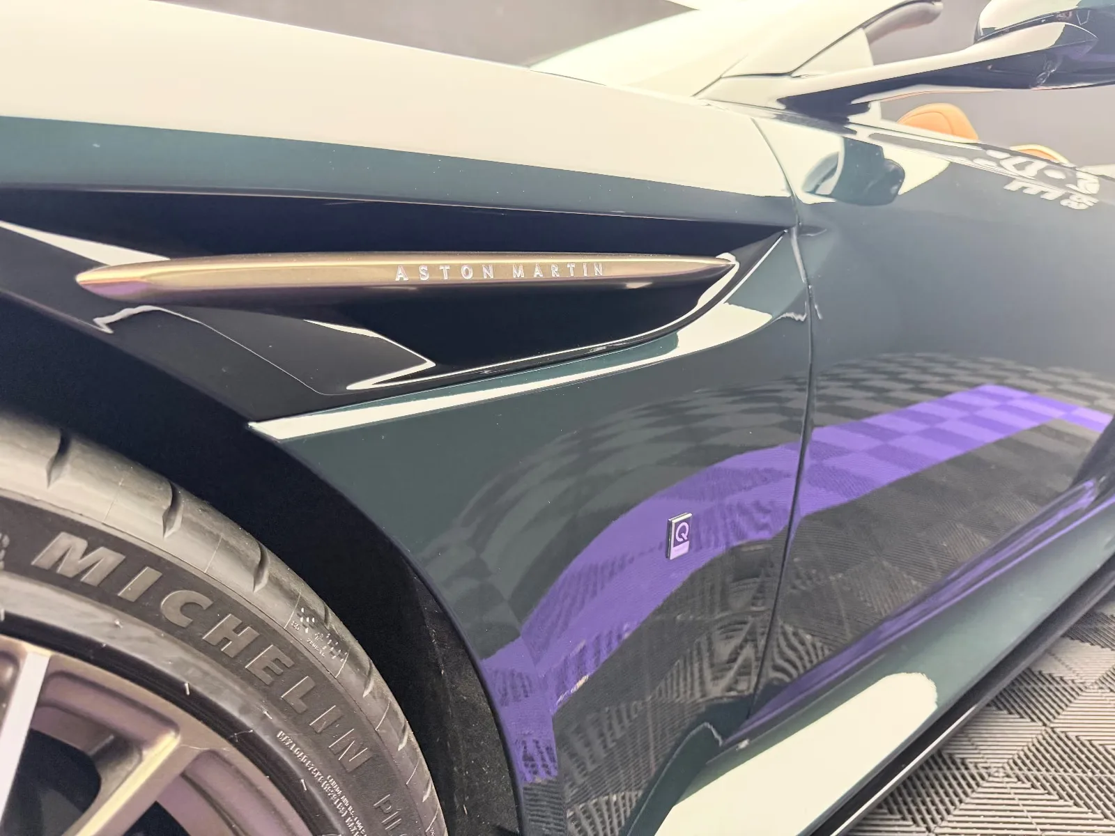 2026 Aston Martin DB12 Volante 60th Anniversary Edition, 4/30