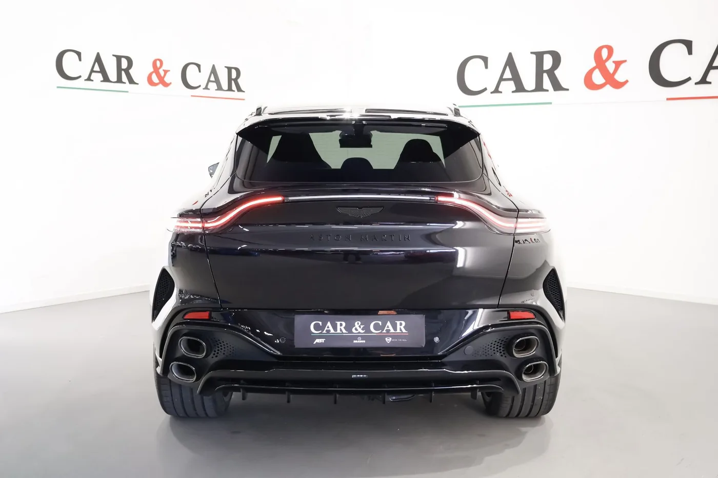 2026 Aston Martin DBX S angeboten von einem Supersportwagenhändler in Zibido San Giacomo, Italien, Foto 4 von 23