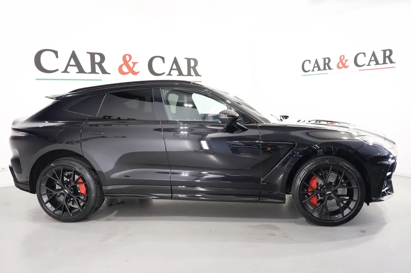 2026 Aston Martin DBX S angeboten von einem Supersportwagenhändler in Zibido San Giacomo, Italien, Foto 5 von 23