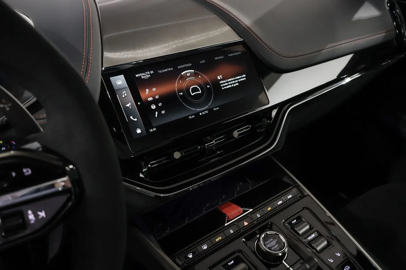 2026 Aston Martin DBX S angeboten von einem Supersportwagenhändler in Zibido San Giacomo, Italien, Foto 12 von 23