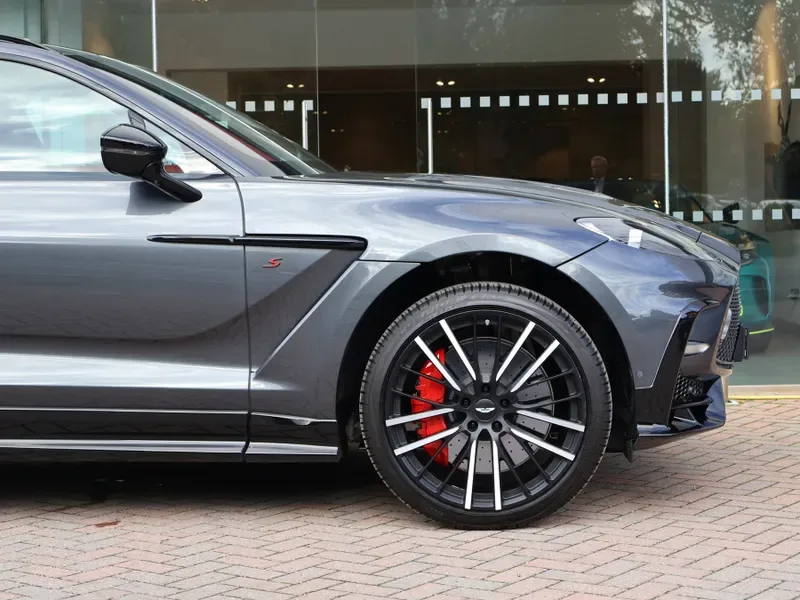 2026 Aston Martin DBX S, 4/30