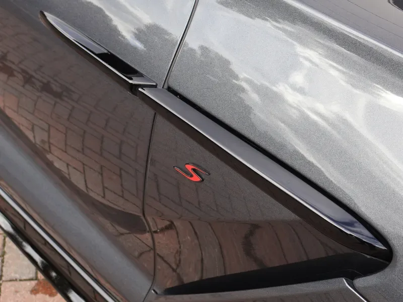 2026 Aston Martin DBX S, 9/30