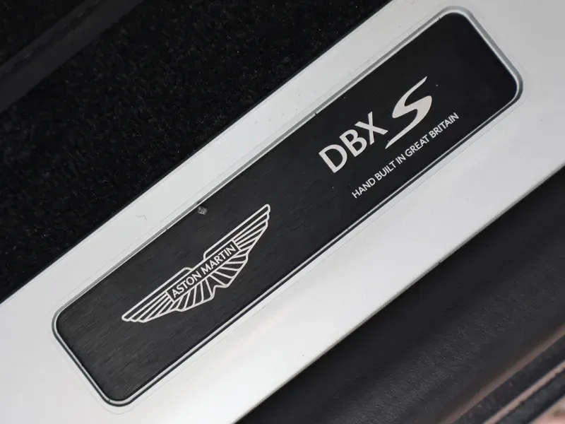 2026 Aston Martin DBX S, 21/30