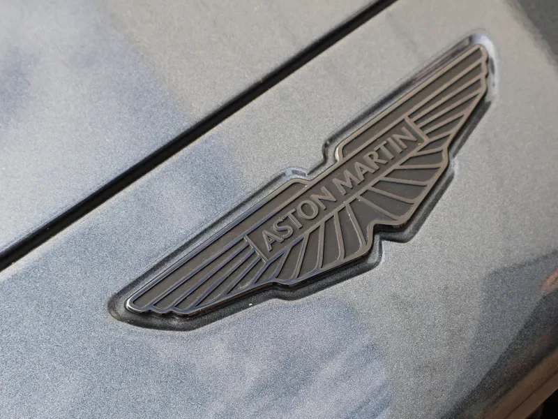 2026 Aston Martin DBX S, 25/30