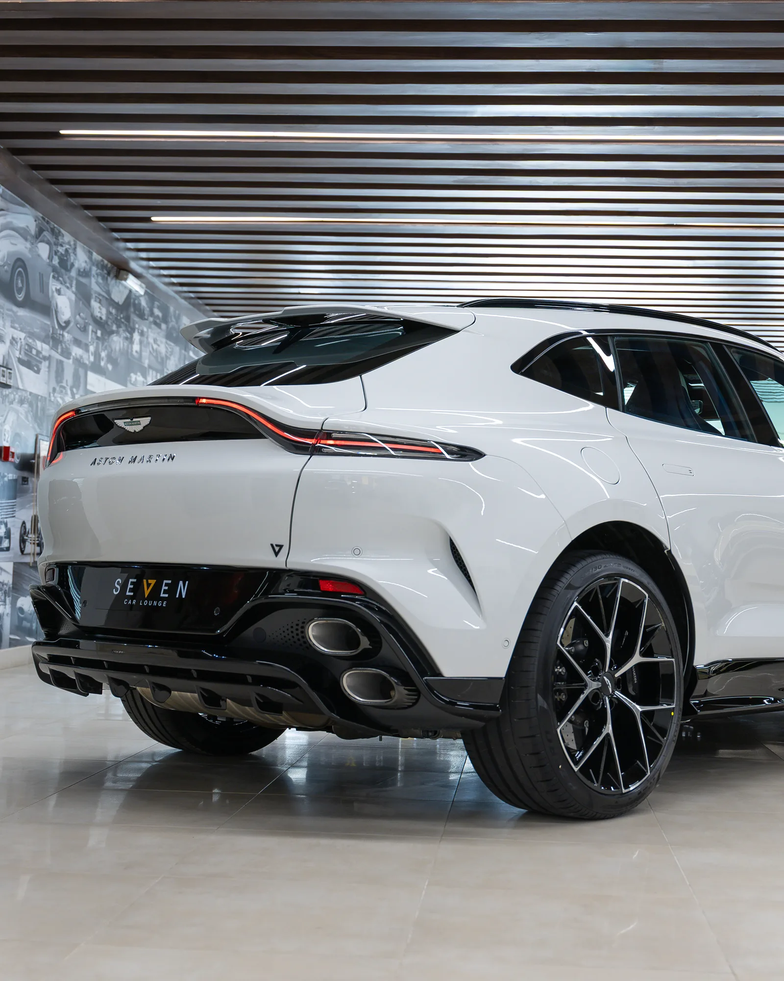 2026 Aston Martin DBX S, 5/20