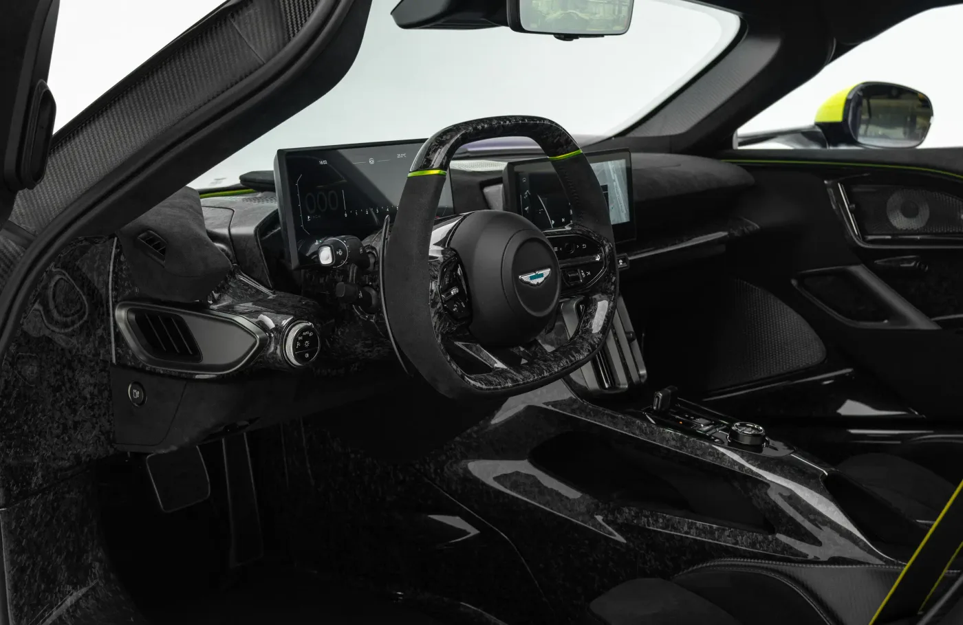 2026 Aston Martin Valhalla offered by a specialist dealer in Dubai, United Arab Emirates, photo 5 of 10