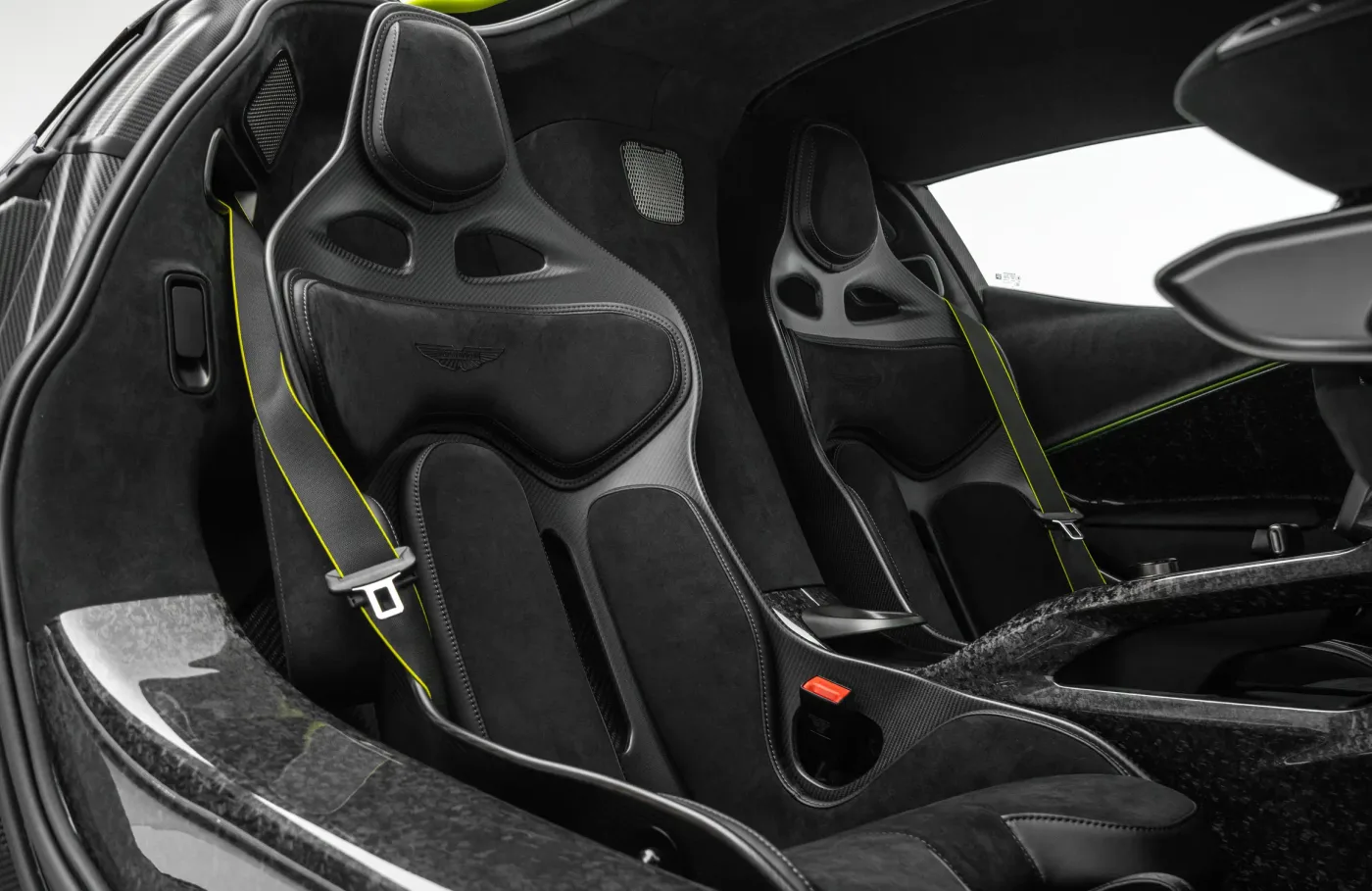 2026 Aston Martin Valhalla offered by a specialist dealer in Dubai, United Arab Emirates, photo 9 of 10