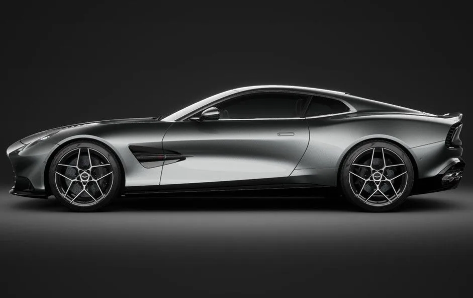2026 Aston Martin Vanquish, 3/8