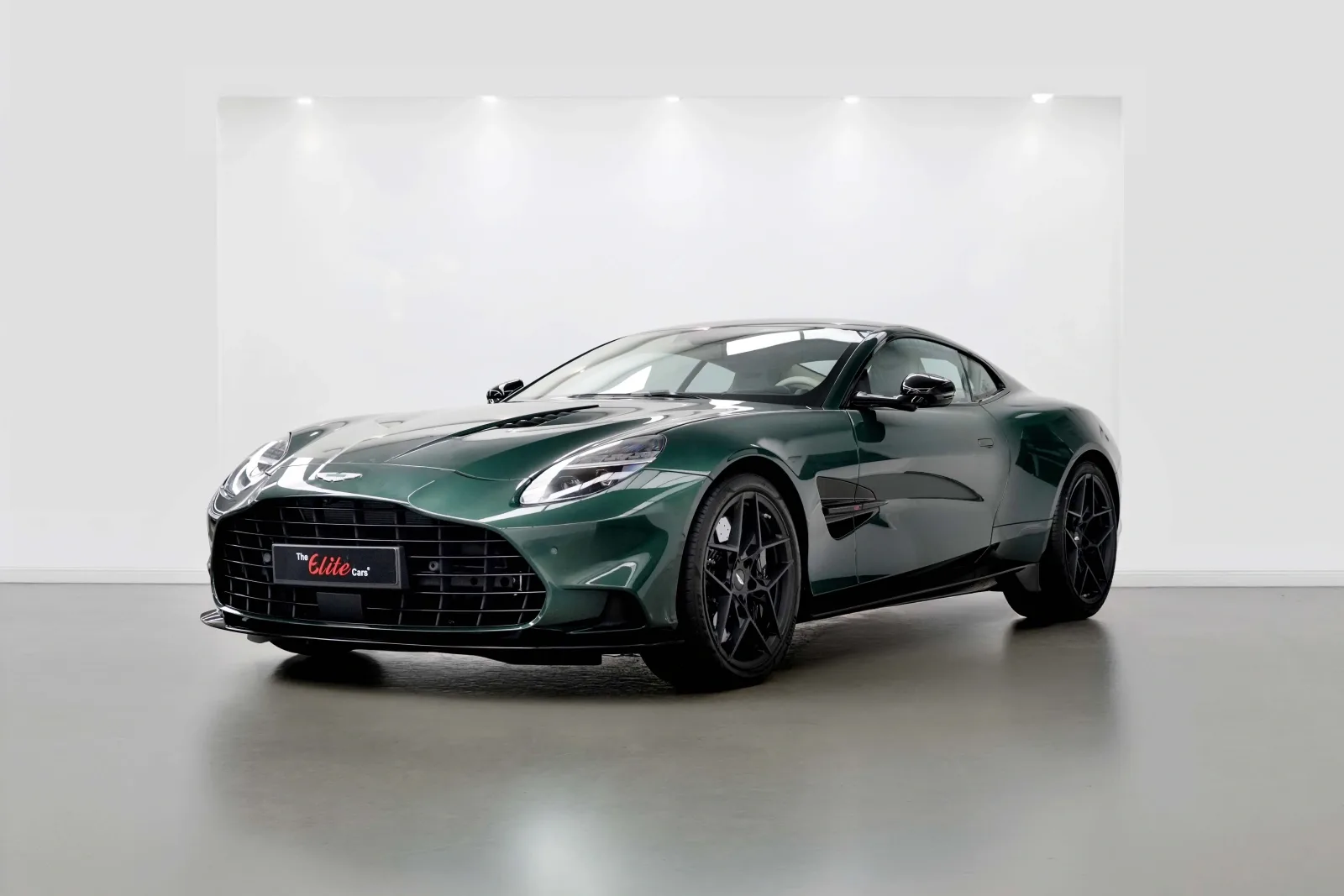 2026 Aston Martin Vanquish, 7/15