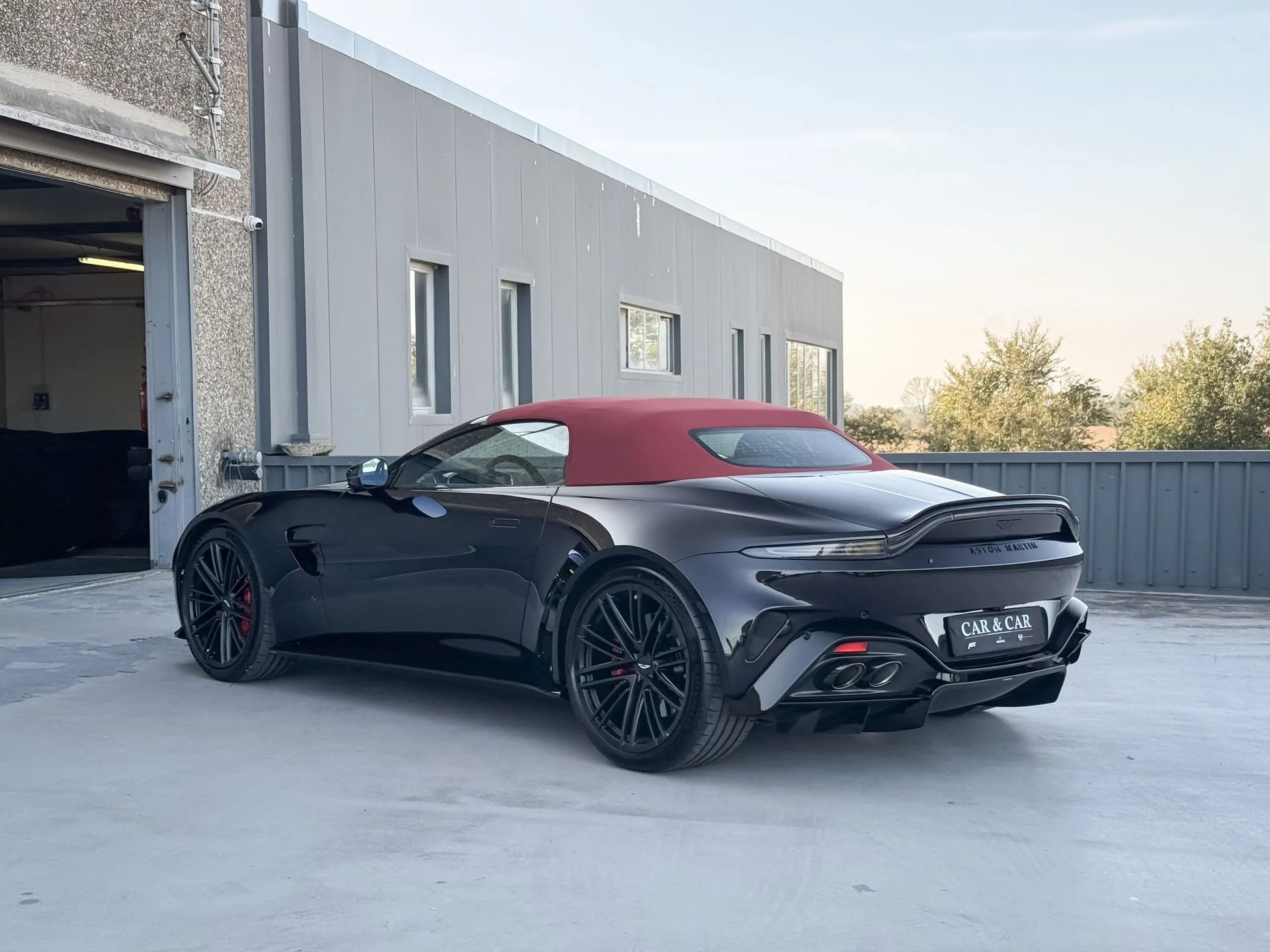 2026 Aston Martin Vantage, 2/18