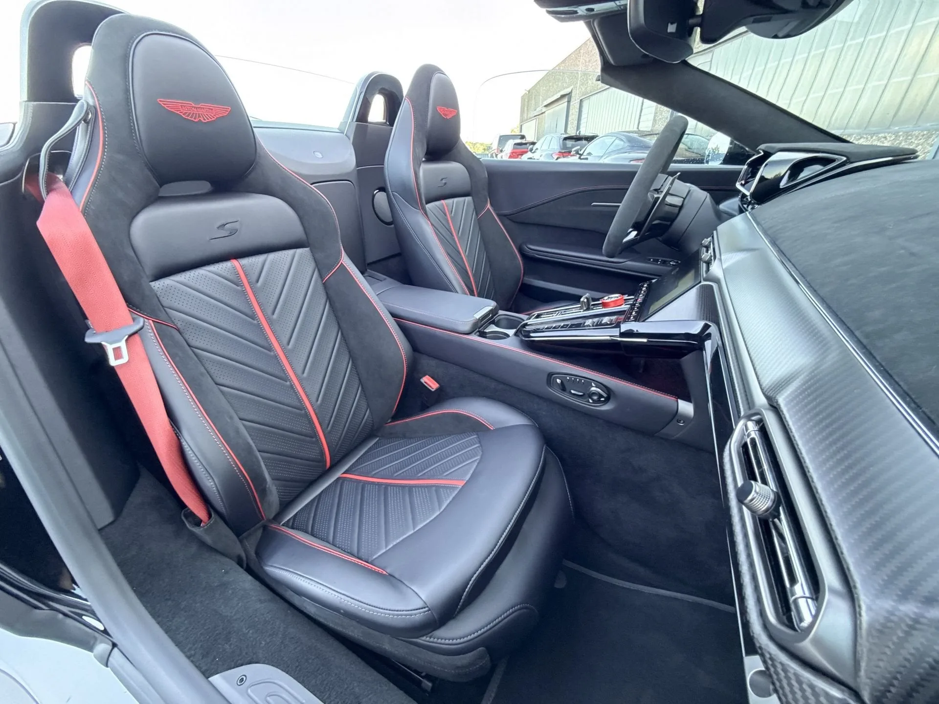2026 Aston Martin Vantage, 15/18
