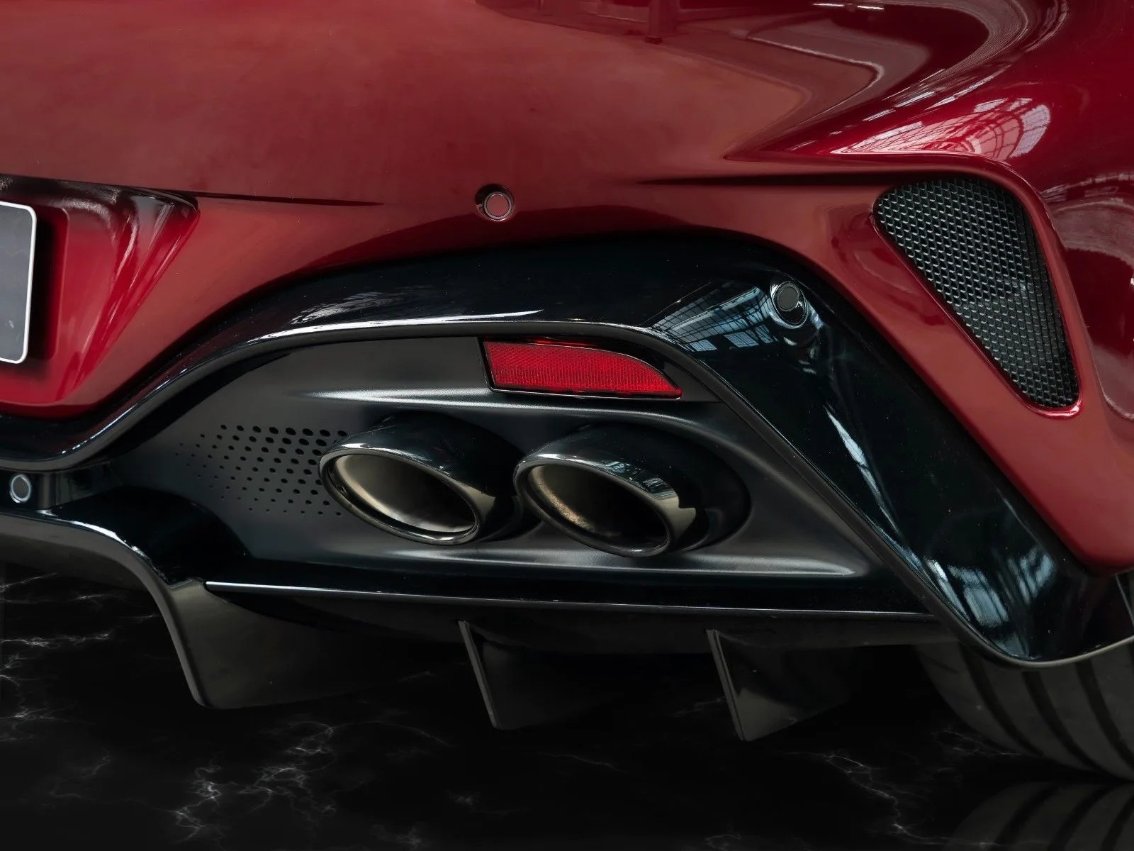 2026 Aston Martin Vantage S, 10/15