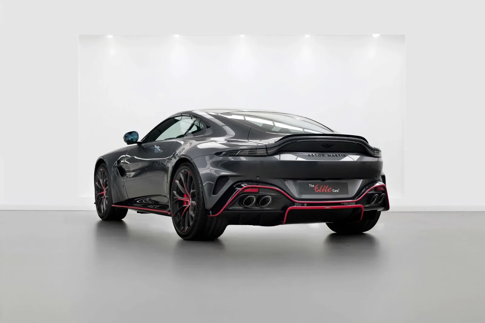 2026 Aston Martin Vantage S, 4/14