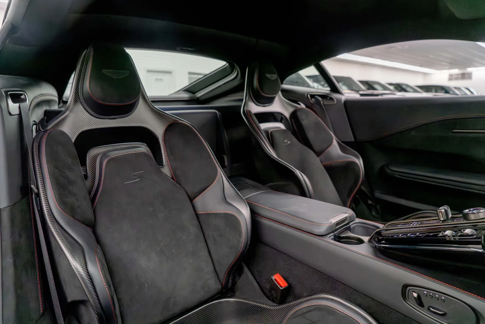 2026 Aston Martin Vantage S, 13/14