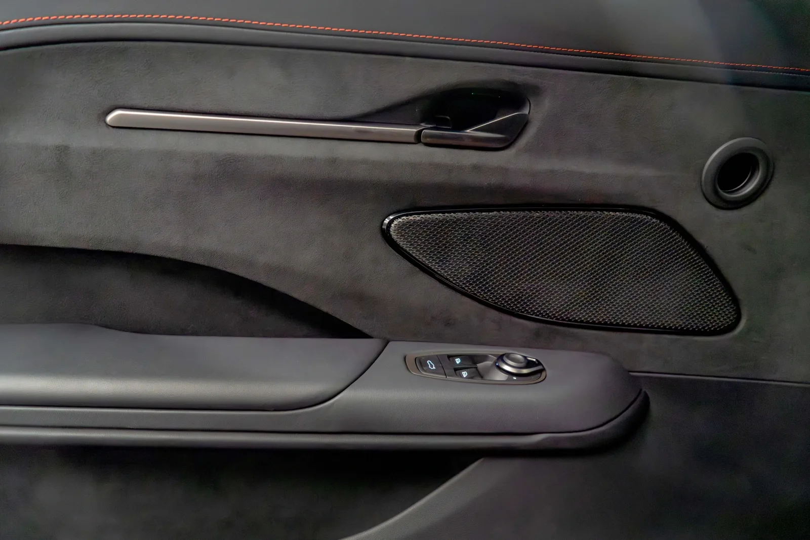 2026 Aston Martin Vantage S, 14/14
