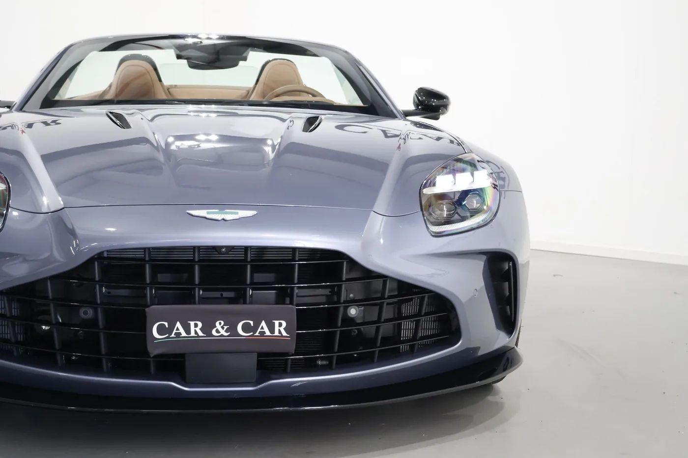 2026 Aston Martin Vantage S, Roadster offered by a supercar dealer in Zibido San Giacomo, Italy, photo 13 of 24