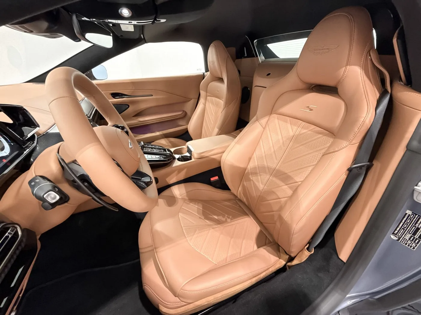 2026 Aston Martin Vantage S, Roadster offered by a supercar dealer in Zibido San Giacomo, Italy, photo 20 of 24