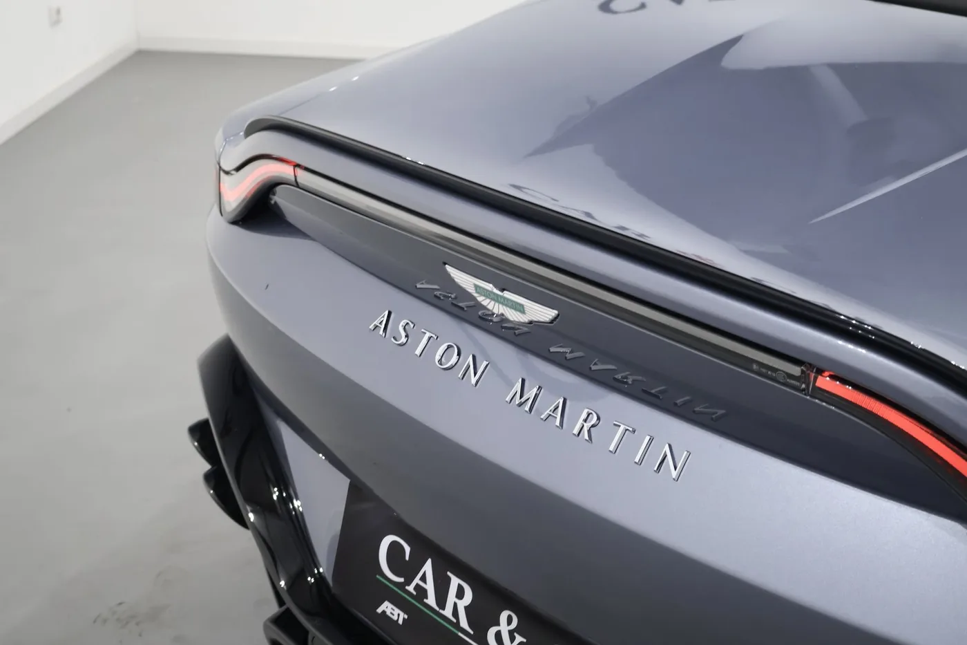 2026 Aston Martin Vantage S, Roadster offered by a supercar dealer in Zibido San Giacomo, Italy, photo 24 of 24