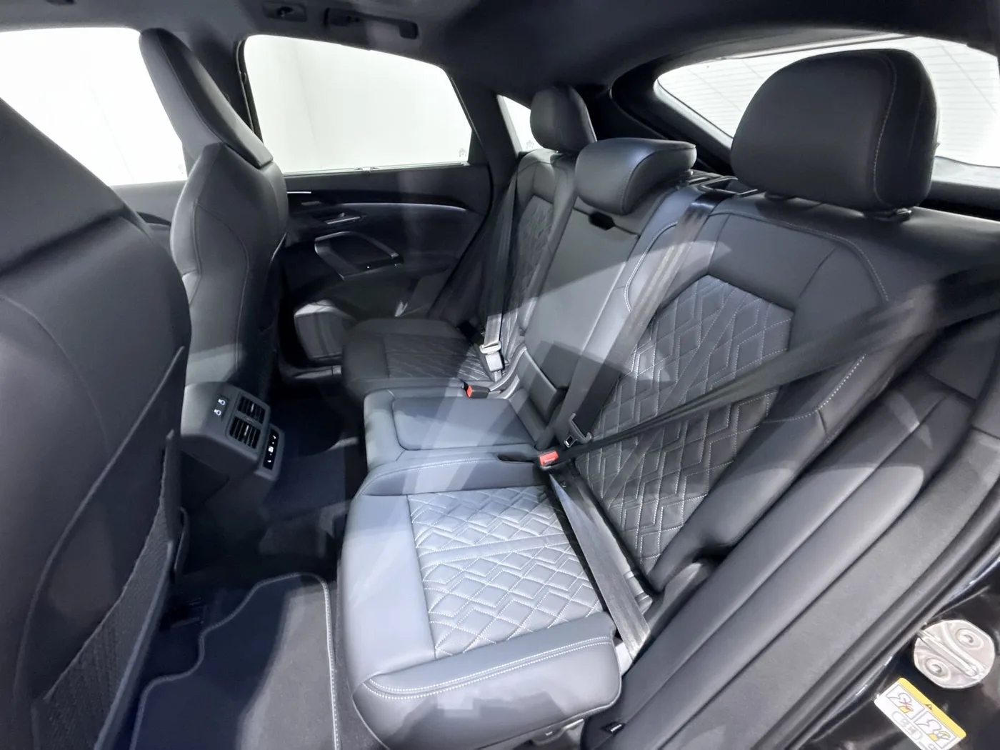 2026 Audi Q5 Sportback TDI, quattro, S line offered by a supercar dealer in Zibido San Giacomo, Italy, photo 21 of 25