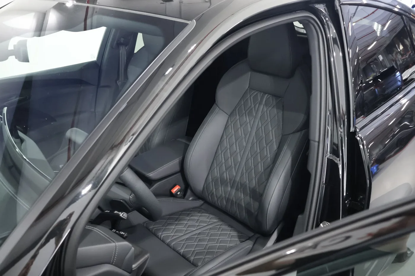 2026 Audi Q5 Sportback TDI, quattro, S line proposée par un spécialiste de la supercar à Zibido San Giacomo, Italie, photo 9 sur 25