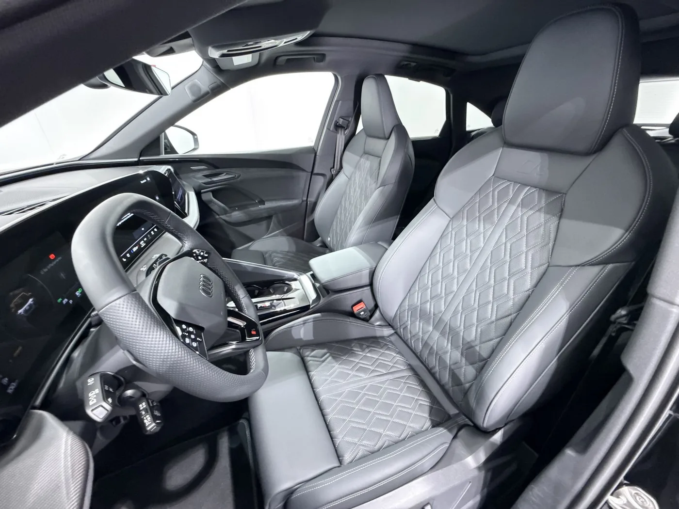 2026 Audi Q5 Sportback TDI, quattro, S line proposée par un spécialiste de la supercar à Zibido San Giacomo, Italie, photo 19 sur 25