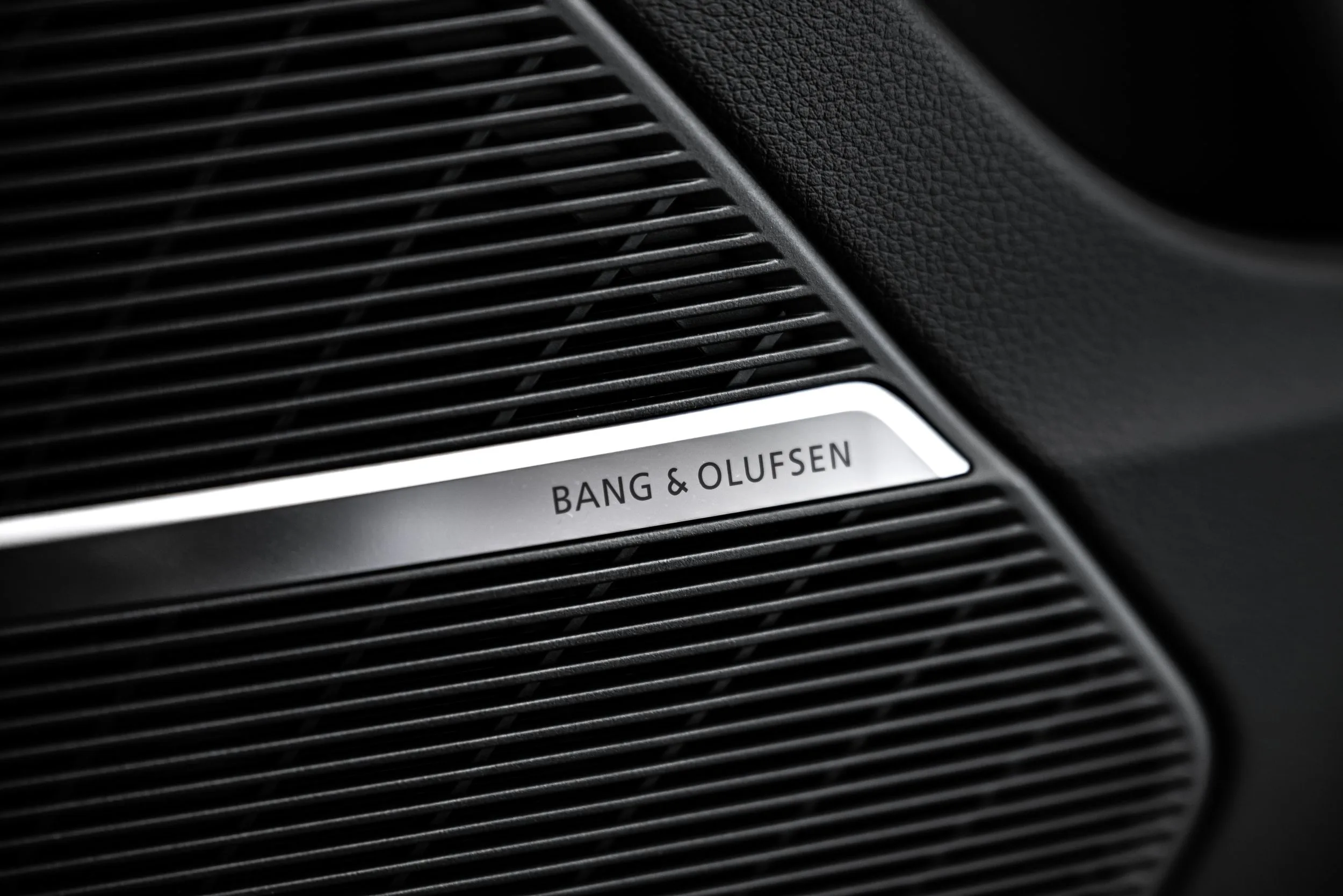 2026 Audi Q7 50 TDI, quattro, S line, 23/24